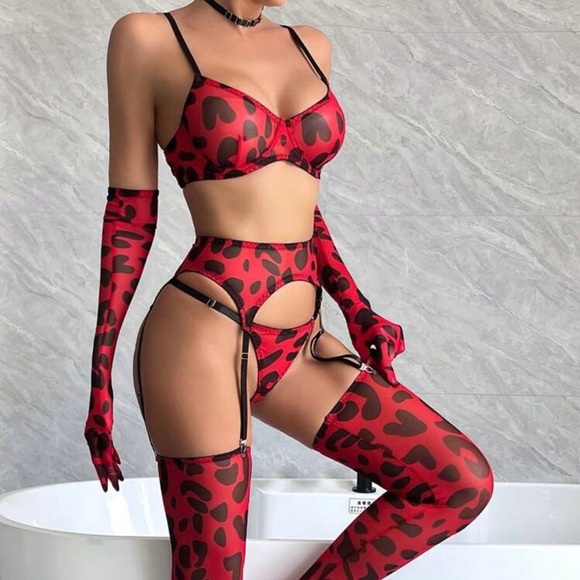 Sexy Red Leopard Animal Print Valentine’s Day 7 Piece Lingerie Set - Picture 3 of 13